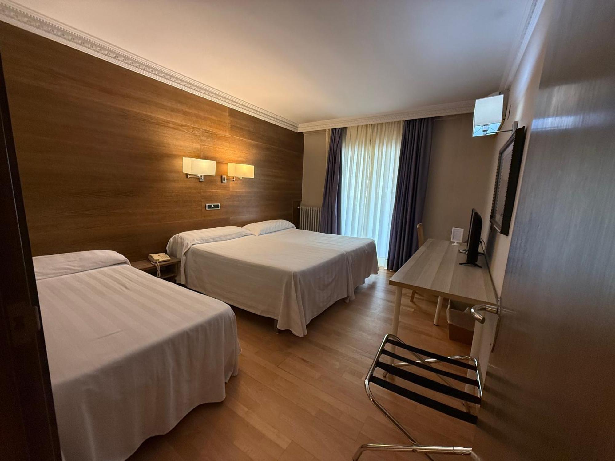 Hotel Virrey Arnedo Exteriör bild